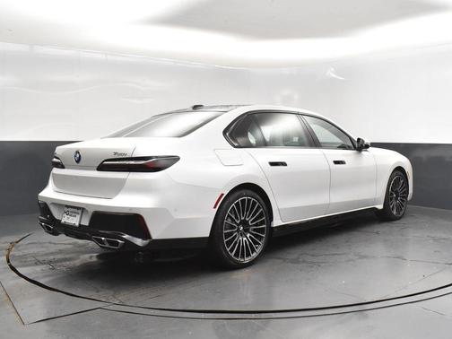 2026 BMW 760 760i xDrive