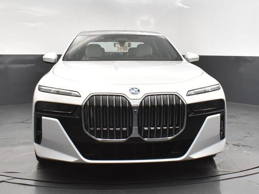 2026 BMW 760 760i xDrive