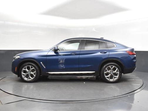 2025 BMW X4 xDrive30i