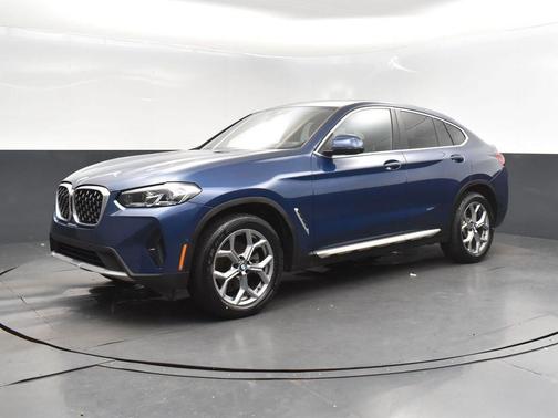 2025 BMW X4 xDrive30i