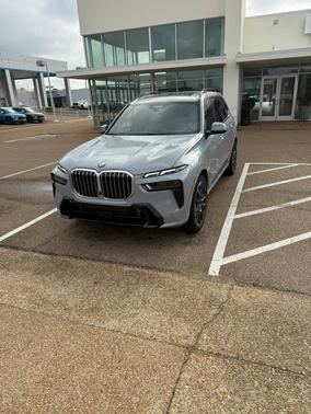 2023 BMW X7 xDrive40i