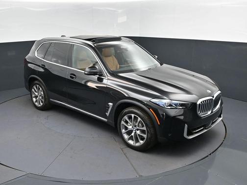 Black Sapphire Metallic 2026 BMW X5 sDrive40i