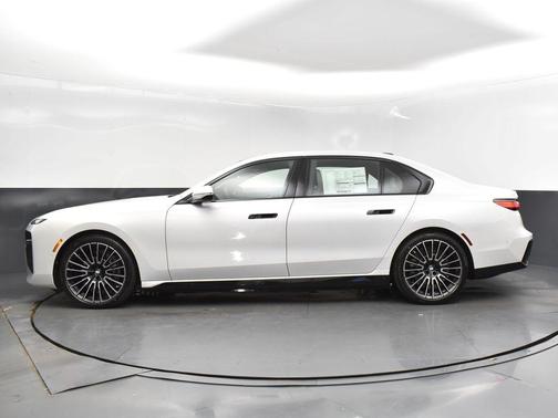 2025 BMW i7 eDrive50