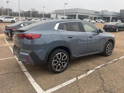 2025 BMW X2 xDrive28i