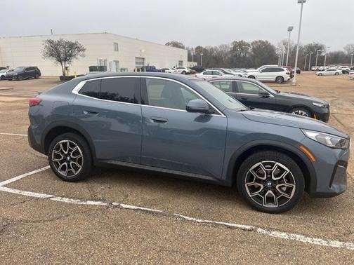 2025 BMW X2 xDrive28i