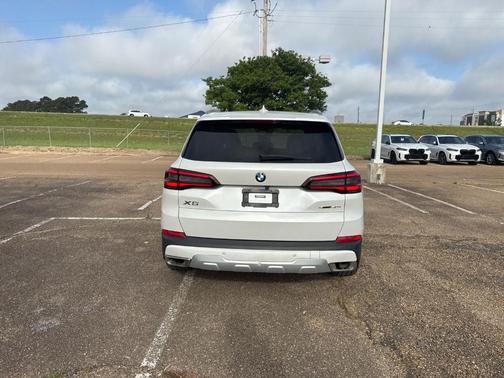 2023 BMW X5 sDrive40i