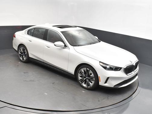2024 BMW 530 i