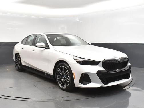 2026 BMW 550e xDrive