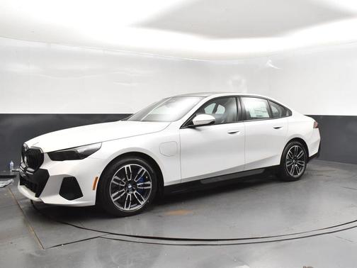 2026 BMW 550e xDrive