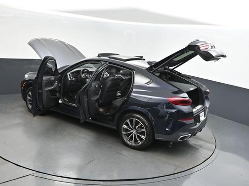 2022 BMW X6 xDrive40i