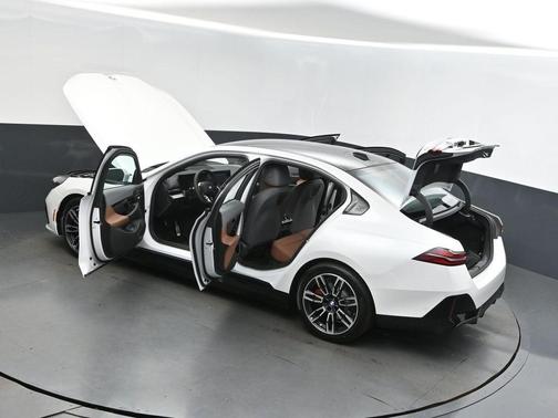 2026 BMW 550e xDrive