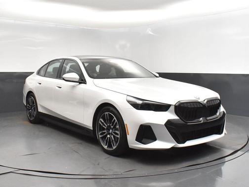 2026 BMW 550e xDrive