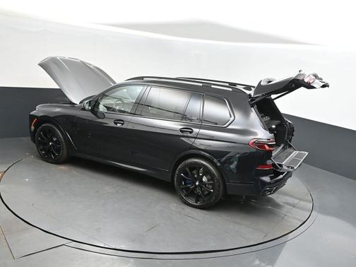 2026 BMW X7 M60i