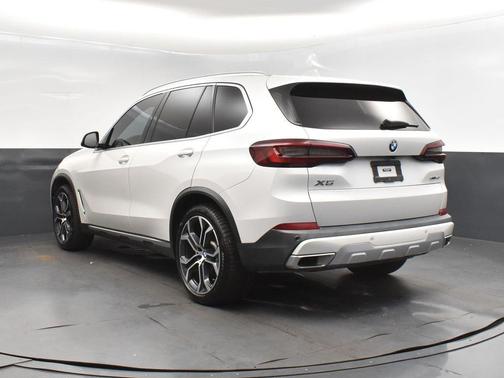 2023 BMW X5 sDrive40i