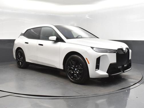 2026 BMW iX xDrive60