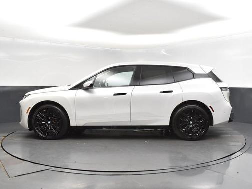 2026 BMW iX xDrive60