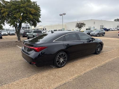 2019 Toyota Avalon XLE Touring