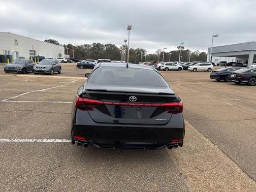 2019 Toyota Avalon XLE Touring