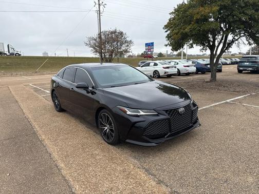 2019 Toyota Avalon XLE Touring