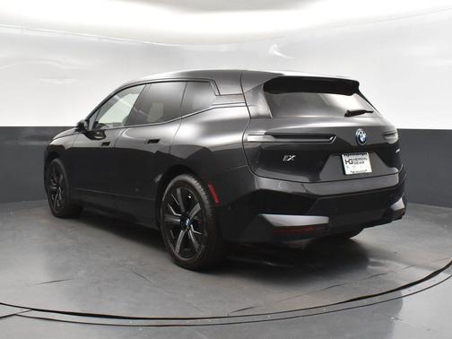 2025 BMW iX xDrive50