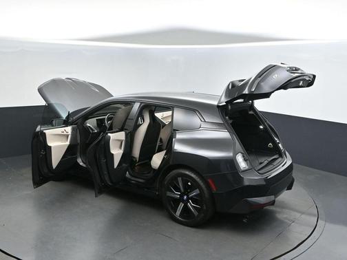 2025 BMW iX xDrive50