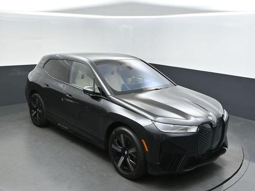 2025 BMW iX xDrive50