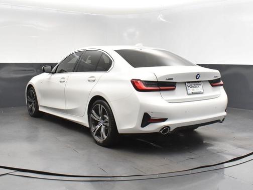 2021 BMW 330 i xDrive