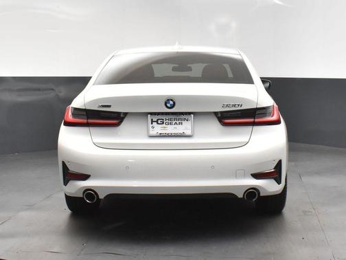 2021 BMW 330 i xDrive