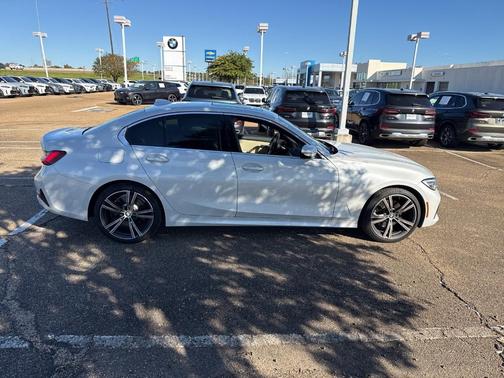 2021 BMW 330 i
