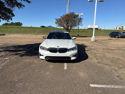 2021 BMW 330 i
