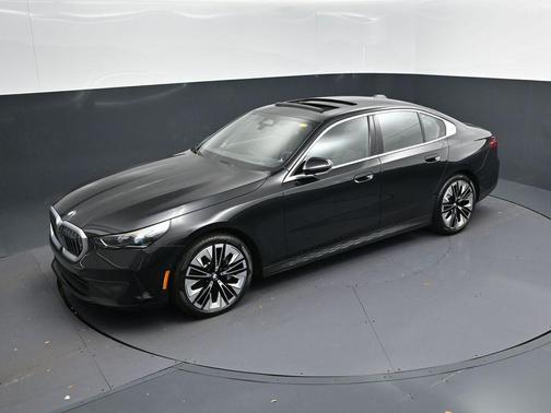 2025 BMW 530 i xDrive