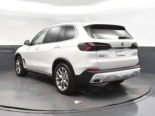 2026 BMW X5 sDrive40i