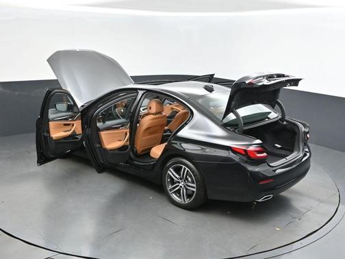 2023 BMW 530 i