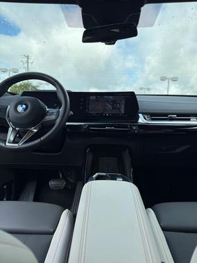 2025 BMW X2 xDrive28i