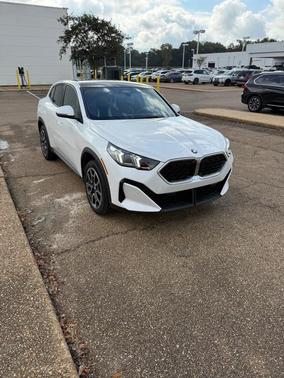 2025 BMW X2 xDrive28i