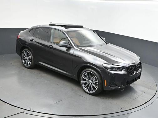 2025 BMW X4 xDrive30i