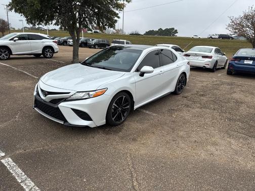 2020 Toyota Camry XSE