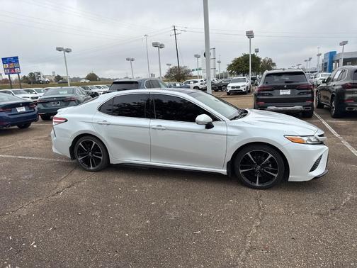 2020 Toyota Camry XSE