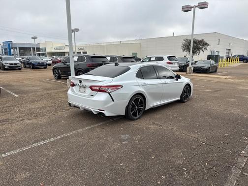 2020 Toyota Camry XSE