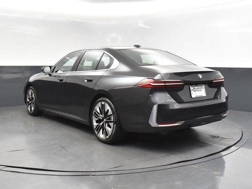 2024 BMW 530 i