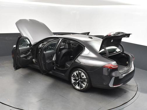 2024 BMW 530 i