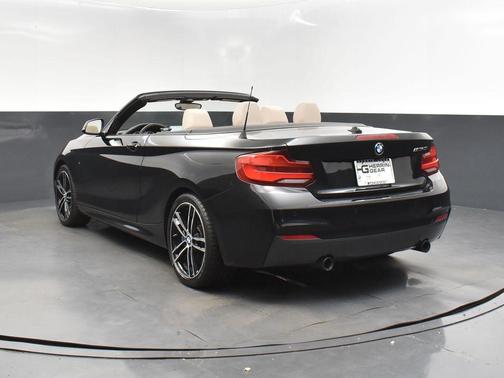 2019 BMW M240 i