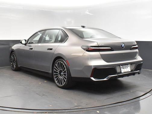 2025 BMW i7 eDrive50