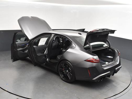 2026 BMW M5 Base