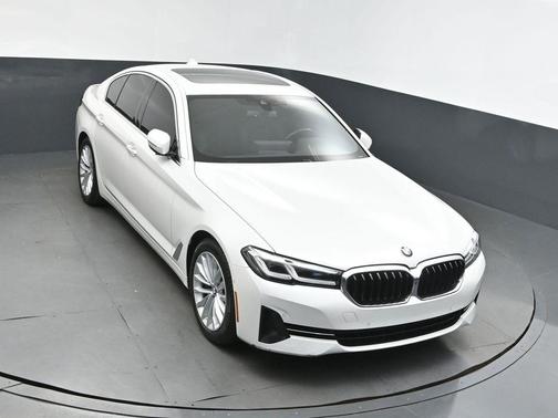 2021 BMW 530 i