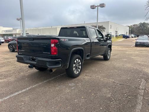 2024 Chevrolet Silverado 2500 Custom