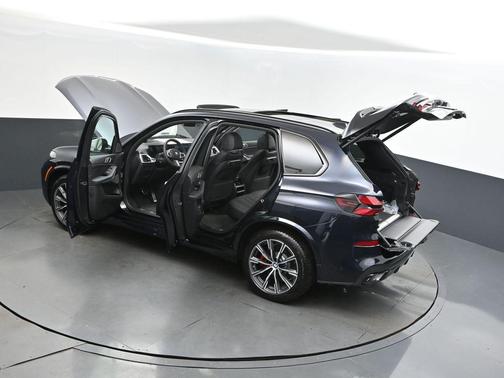Carbon Black Metallic 2026 BMW X5 PHEV xDrive50e