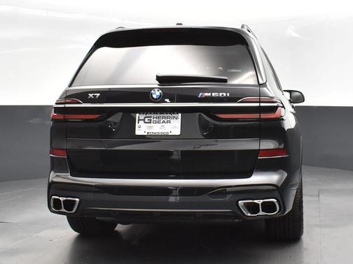 2025 BMW X7 M60i