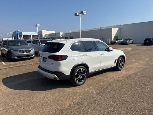 2024 BMW X5 sDrive40i
