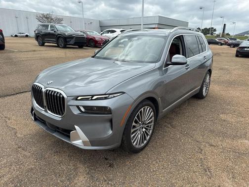 2023 BMW X7 xDrive40i